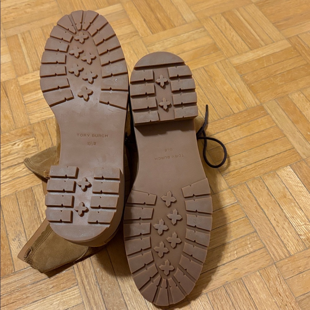Tory Burch Lace-Up Boots NWOT - Picture 6 of 16